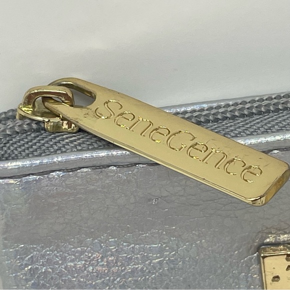 Vintage Y2K Senegence Holographic Silver & Gold Coin Zipper Mini Purse - Picture 5 of 12